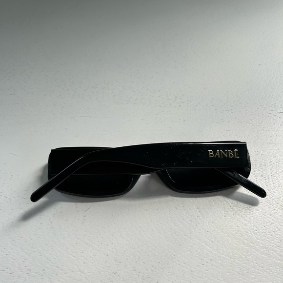 Trendy Thin black sunglasses - Picture 6 of 7